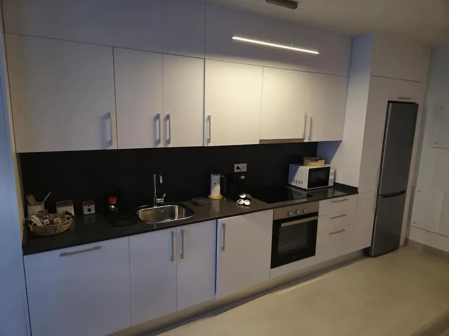 Samuel Luxury 2Bedroom Apartment, Large Patio, Free Wifi And Private Parking By Namaste Elite Torremolinos