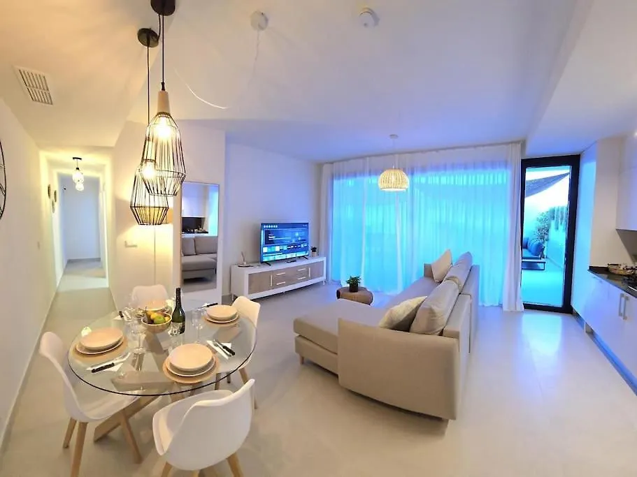 Samuel Luxury 2Bedroom Apartment, Large Patio, Free Wifi And Private Parking By Namaste Elite Torremolinos Apartment